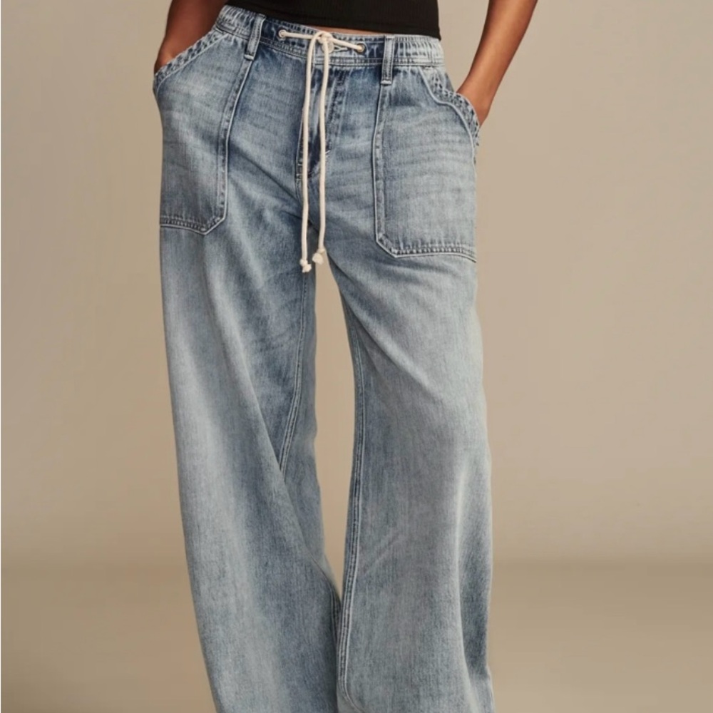 Lucky Brand Jeans with Drawstring and Patch Pockets - Picture 7 of 9